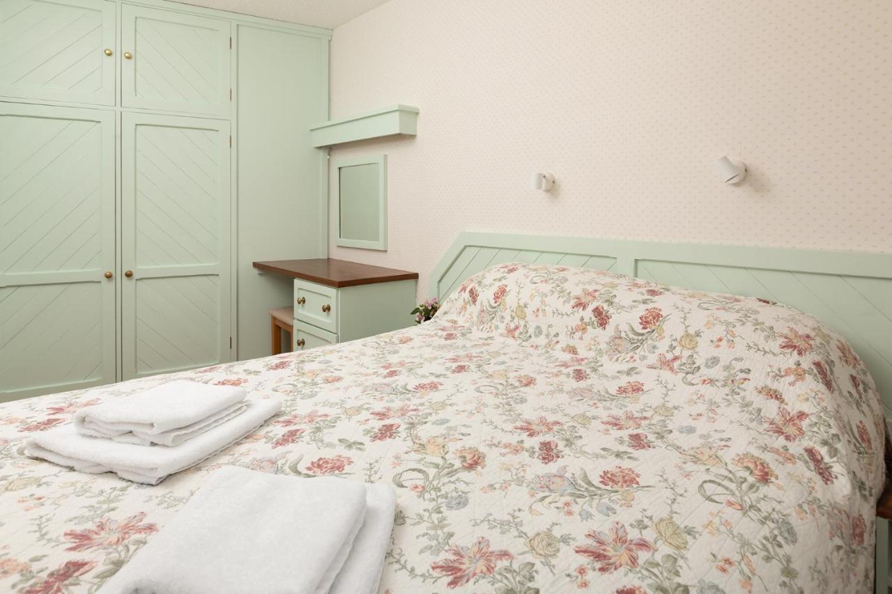 Aparthotel Galwad Y Mor St. Davids  Esterno foto